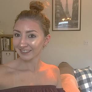 Meet your Posher, Alyssa